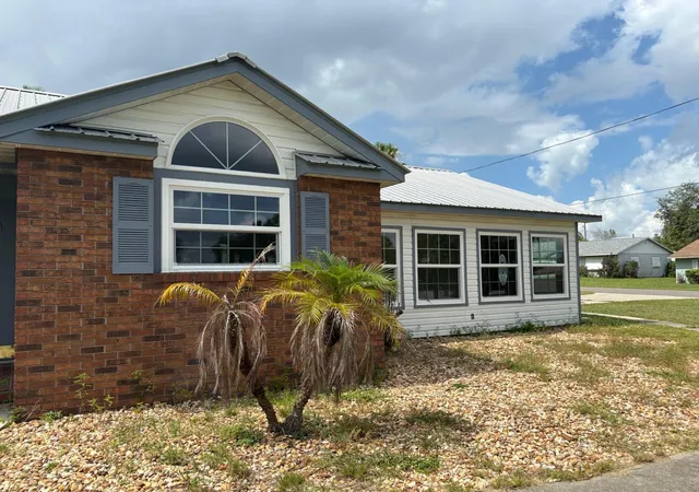 Photo 3 of Single family home for sale at 1823 Roberta Ave, Sebring, FL 33870 | MLS# B26057994 | Listing updated on 2026-09-24