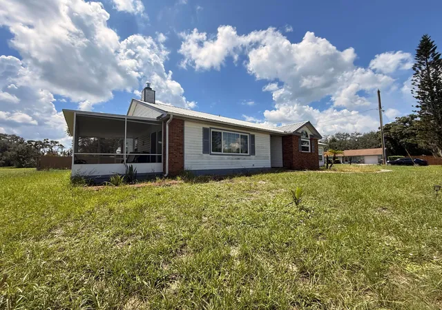 Photo 4 of Single family home for sale at 1823 Roberta Ave, Sebring, FL 33870 | MLS# B26057994 | Listing updated on 2026-09-24