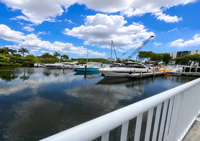 2nd image of 3375 N Country Club Dr, Miami, FL 33180 | MLS# A12061029