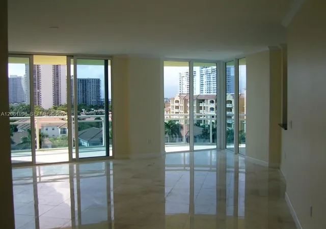 3rd image of 3000 Ne 188Th St #603, Miami, FL 33180 | MLS# A12061998