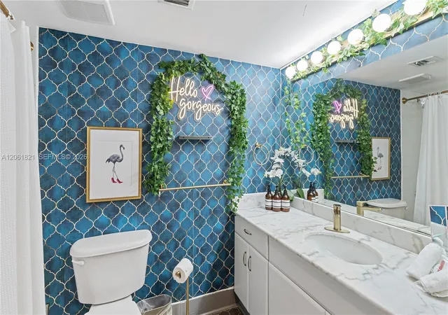 18th image of 1200 Brickell Bay Dr #1816, Miami, FL 33131 | MLS# A12061821