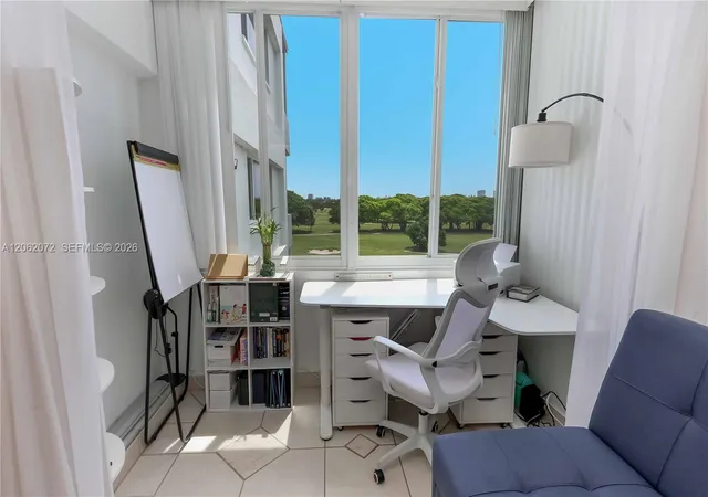 2nd image of 1700 Pierce St #703, Hollywood, FL 33020 | MLS# A12062072