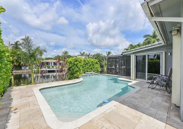 Photo 1 of Single family home for sale at 2933 Ne 1st Avenue, Wilton Manors, FL 33334 | MLS# B26058054 | Listing updated on 2026-10-05