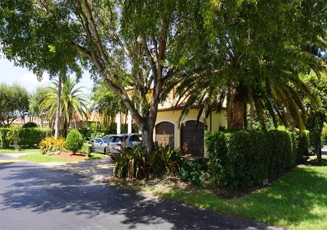 4th image of 7333 Sw 122Nd Pl, Miami, FL 33183 | MLS# A12057681