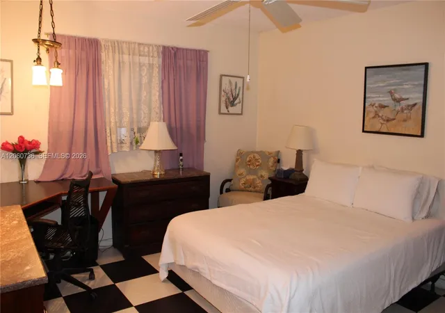 3rd image of 5300 Washington St #H134, Hollywood, FL 33021 | MLS# A12060736