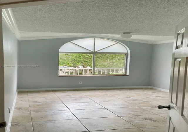 5th image of 10650 Sw 157Th Ct, Miami, FL 33196