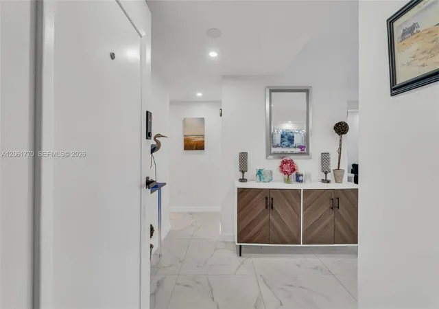 3rd image of 18071 Biscayne Blvd #901, Aventura, FL 33160 | MLS# A12061770