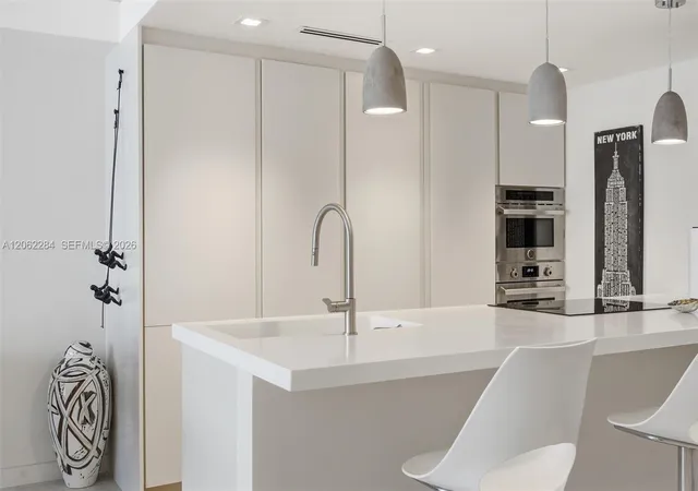 2nd image of 5600 Collins Ave #5A, Miami Beach, FL 33140 | MLS# A12062284