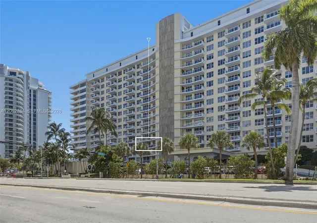 32nd image of 5600 Collins Ave #5A, Miami Beach, FL 33140 | MLS# A12062284