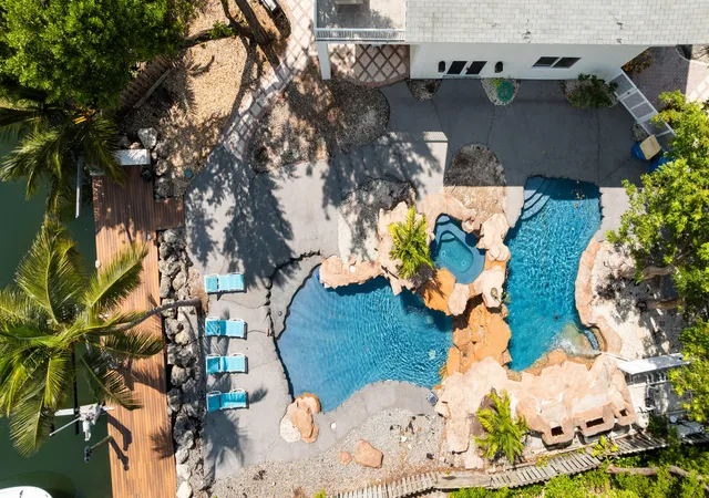 Photo 2 of Single family home for sale at 168 Indian Mound Trl, Tavernier, FL 33070 | MLS# B26058151 | Listing updated on 2026-10-02