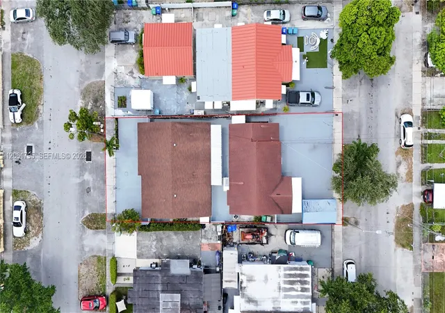 5th image of 1055 Nw 32Nd Ct, Miami, FL 33125 | MLS# A12061795