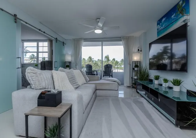Photo 3 of Condo for sale at 465 Ocean Dr #320, Miami Beach, FL 33139 | MLS# B26058199 | Listing updated on 2026-09-23