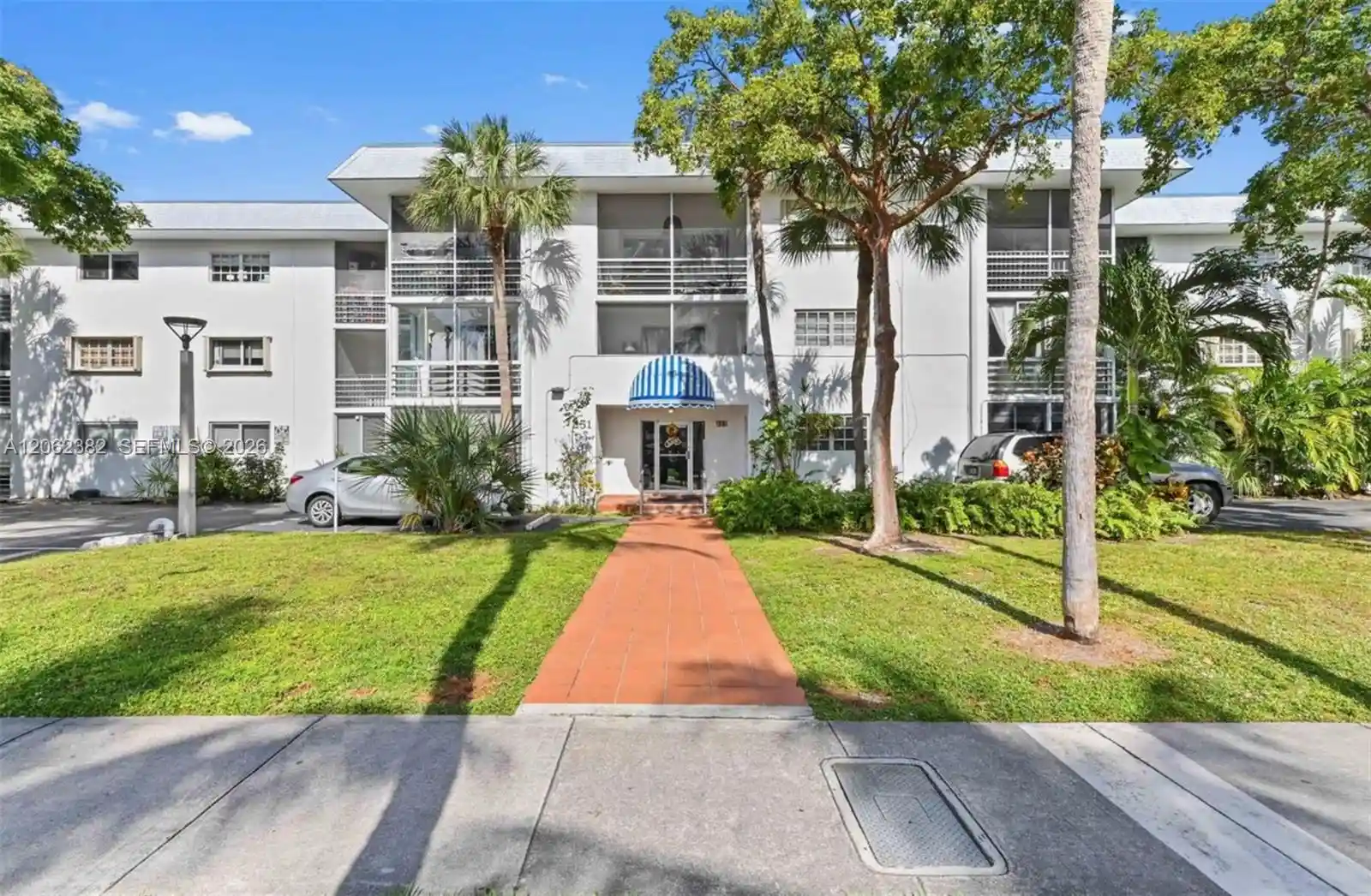 Condo for sale at 251 Galen Dr #302, Key Biscayne, FL 33149 | MLS# A12062382