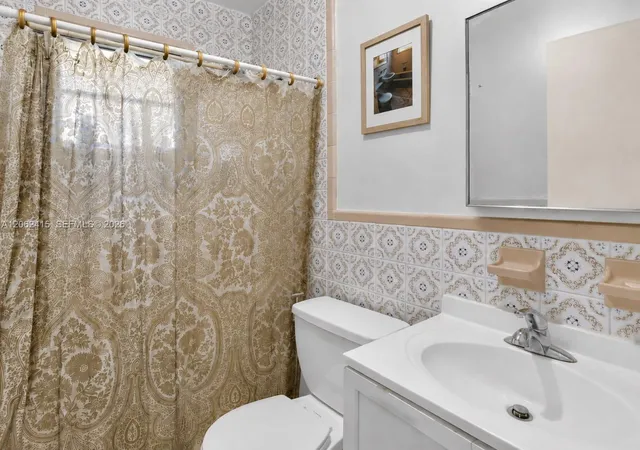 23rd image of 2815 Nw 14th St, Miami, FL 33125 | MLS# A12062415