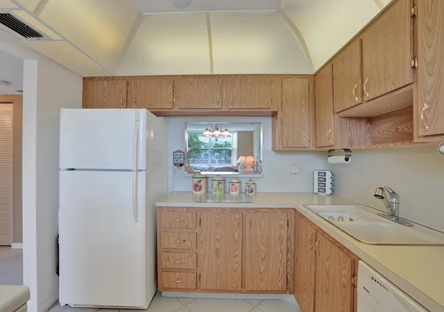 Photo 4 of Condo for sale at 6850 Royal Palm Blvd #202G, Margate, FL 33063 | MLS# B26058238 | Listing updated on 2026-09-23