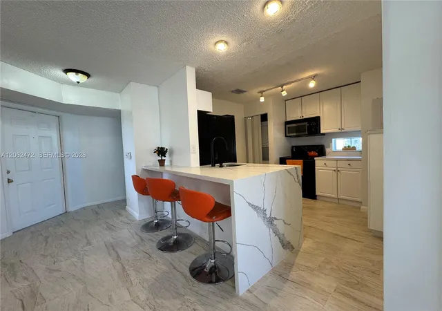 2nd image of 8630 Sw 3rd St #101, Pembroke Pines, FL 33025 | MLS# A12062472