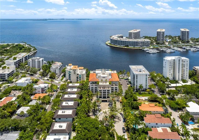 2nd image of 3535 Hiawatha Ave #504, Miami, FL 33133 | MLS# A12059008