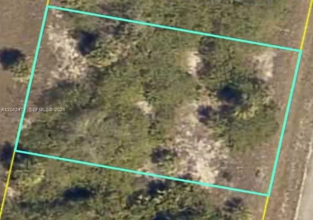 1st image of 820 Berkshire, Labelle, FL 33935 | MLS# A12062474