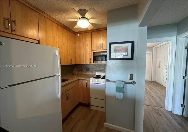 4th image of 851 Atlantic Shores Blvd #119, Hallandale Beach, FL 33009 | MLS# A12060408