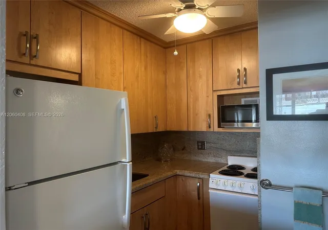 5th image of 851 Atlantic Shores Blvd #119, Hallandale Beach, FL 33009 | MLS# A12060408