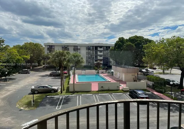 2nd image of 2771 Riverside Dr, Coral Springs, FL 33065