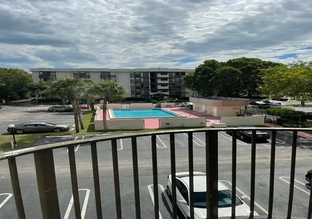 16th image of 2771 Riverside Dr #307A, Coral Springs, FL 33065 | MLS# A12062558