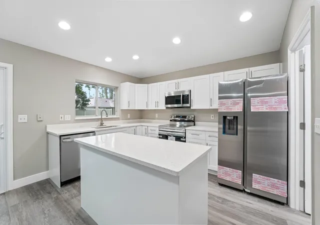 Photo 2 of Single family home for sale at 19 Emerson Dr, Palm Coast, FL 32164 | MLS# B26058362 | Listing updated on 2026-09-23