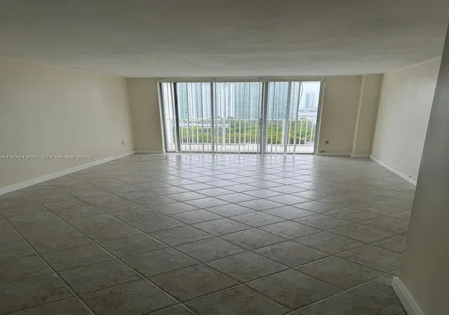 2nd image of 2851 Ne 183rd St #1609E, Aventura, FL 33160 | MLS# A12061497