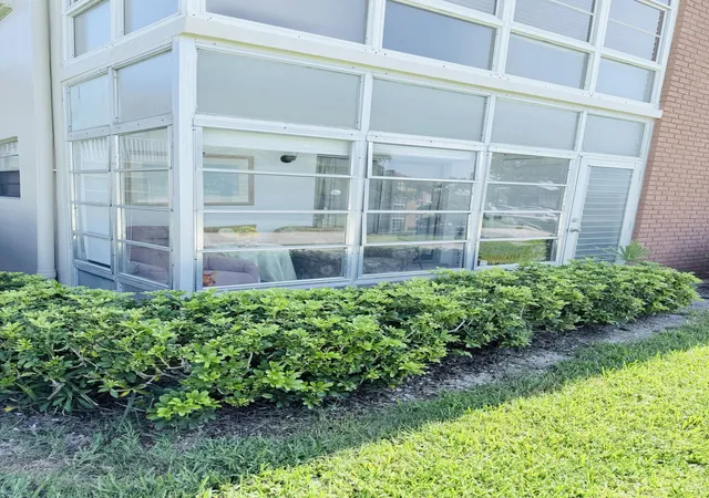 Photo 3 of Condo for sale at 40 Woodland Dr #105, Vero Beach, FL 32962 | MLS# B26058385 | Listing updated on 2026-09-28