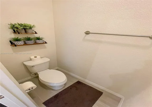 5th image of 5100 Eucalyptus Dr #2, Hollywood, FL 33021 | MLS# A12061782