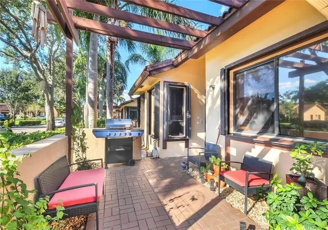 Photo 2 of Single family home for sale at 7212 Primrose Ln #7212, Tamarac, FL 33321 | MLS# B26058398 | Listing updated on 2026-09-28