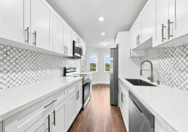 2nd image of 1400 Sw 124th Ter #202Q, Pembroke Pines, FL 33027 | MLS# B26058409