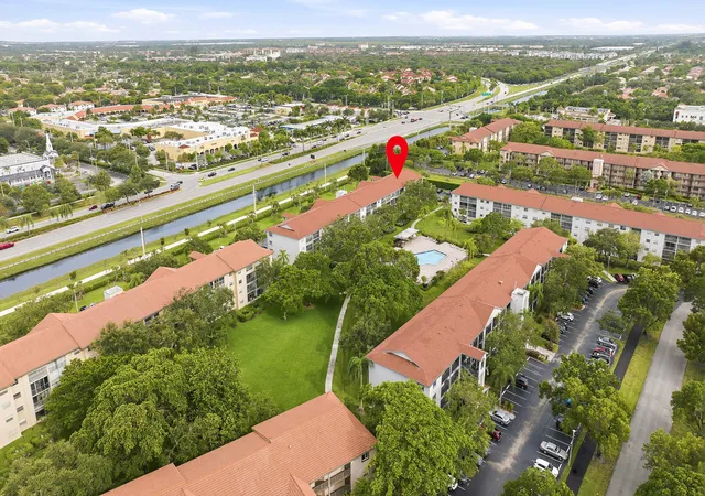 2nd image of 1400 Sw 124Th Ter, Pembroke Pines, FL 33027