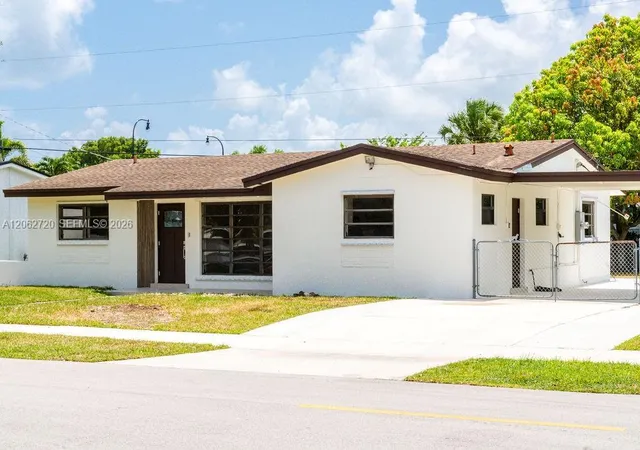 2nd image of 19390 Whispering Pines Rd, Cutler Bay, FL 33157 | MLS# A12062720