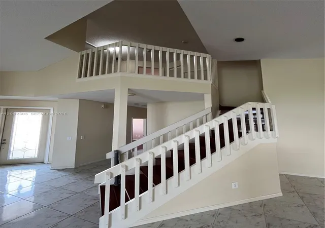 4th image of 1540 W Lacosta Dr W, Pembroke Pines, FL 33027 | MLS# A12062303