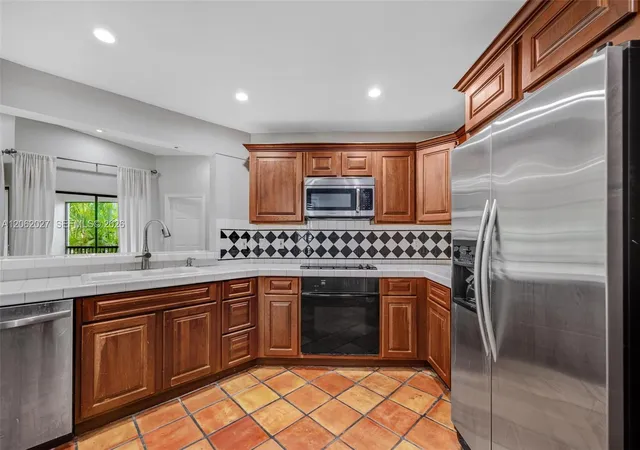 3rd image of 1453 S Liberty Ave, Homestead, FL 33034