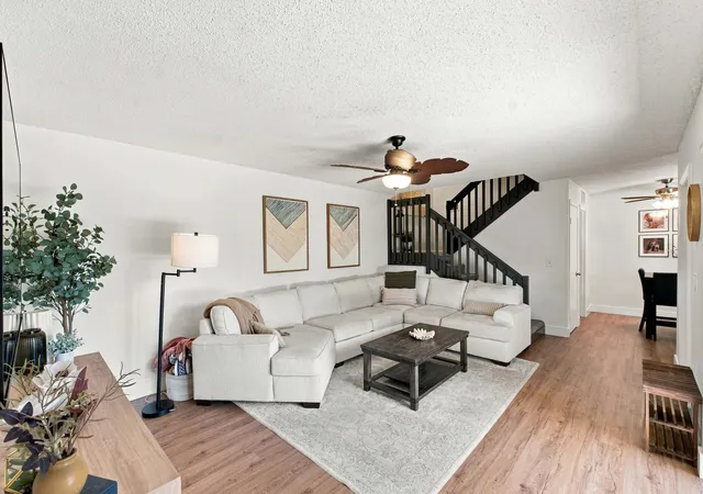Photo 4 of Sale Pending at 8554 Boca Rio Dr, Boca Raton, FL 33433 | MLS# B26058528 | Listing updated on 2026-10-07