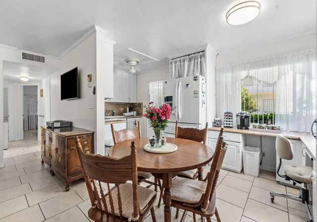 3rd image of 3120 Lake Osborne Dr #Bldg 7 Apt106, Lake Worth Beach, FL 33461 | MLS# B26058607