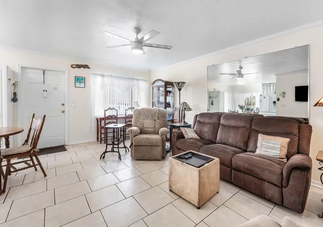 5th image of 3120 Lake Osborne Dr #Bldg 7 Apt106, Lake Worth Beach, FL 33461 | MLS# B26058607