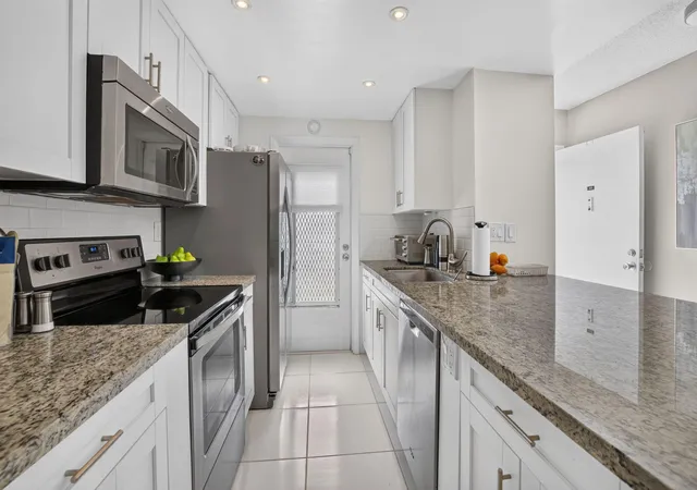 Photo 3 of Condo for sale at 1115 Lake Ter #103, Boynton Beach, FL 33426 | MLS# B26058620 | Listing updated on 2026-10-01