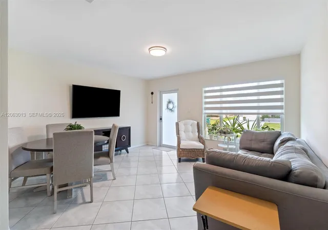 2nd image of 5713 Nw 87th Ave, Tamarac, FL 33321 | MLS# A12063013