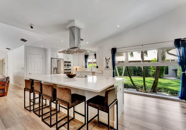 Photo 3 of Single family home for sale at 1920 Parkside Cir S, Boca Raton, FL 33486 | MLS# B26058657 | Listing updated on 2026-10-01