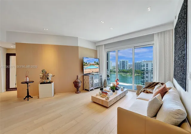 4th image of 19900 E Country Club Dr #TS16, Miami, FL 33180 | MLS# A12063171