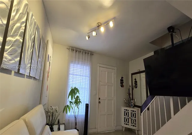 3rd image of 1345 W 41St St #6, Hialeah, FL 33012 | MLS# A12062913