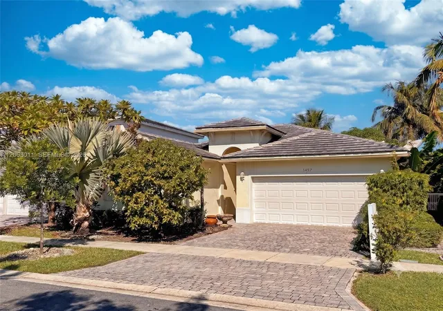 1st image of 3457 Ne 2nd St, Homestead, FL 33033 | MLS# A12063011