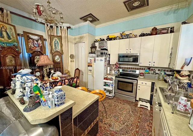 2nd image of 3457 Ne 2nd St, Homestead, FL 33033 | MLS# A12063011