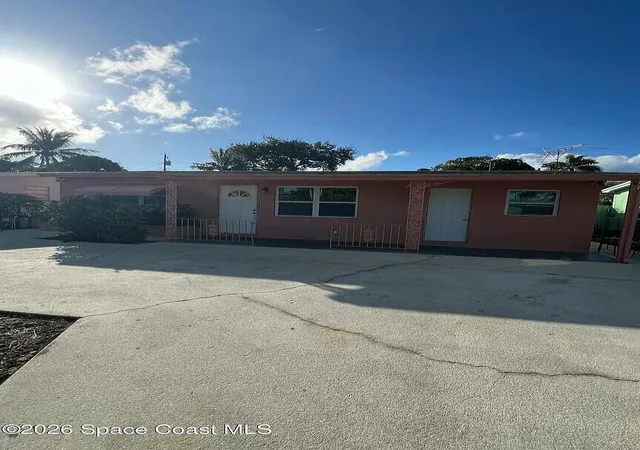 Photo 1 of Single family home for sale at 612 Minnesota St, Lantana, FL 33462 | MLS# B26058756 | Listing updated on 2026-09-23