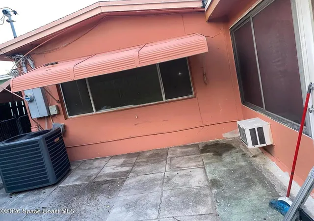 Photo 4 of Single family home for sale at 612 Minnesota St, Lantana, FL 33462 | MLS# B26058756 | Listing updated on 2026-09-23