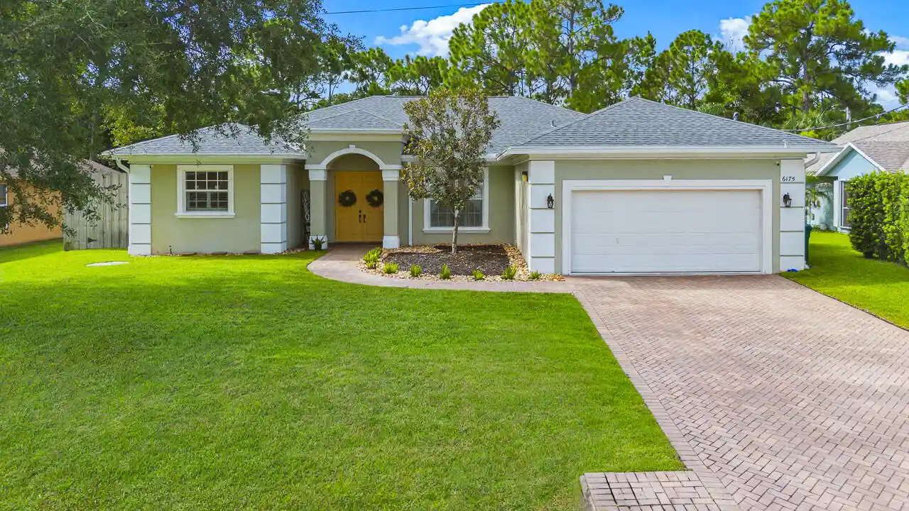 Photo 1 of Sale Pending at 6175 Nw E Deville Cir, Port Saint Lucie, FL 34986 | MLS# B26058764 | Listing updated on 2026-10-19