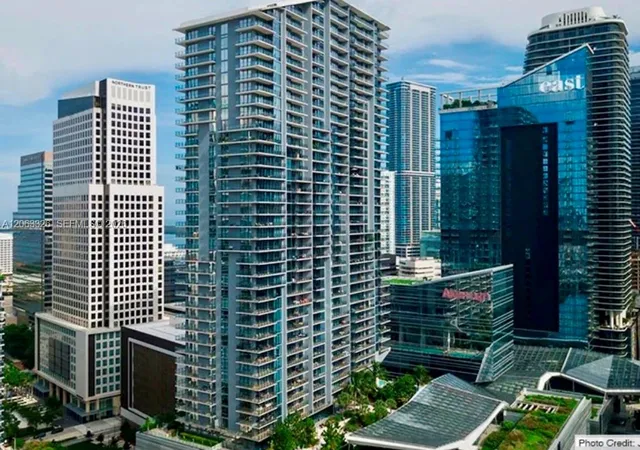 2nd image of 68 Se 6Th St #3810, Miami, FL 33131 | MLS# A12063326